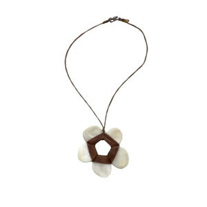 Mother of Pearl Floral Necklace